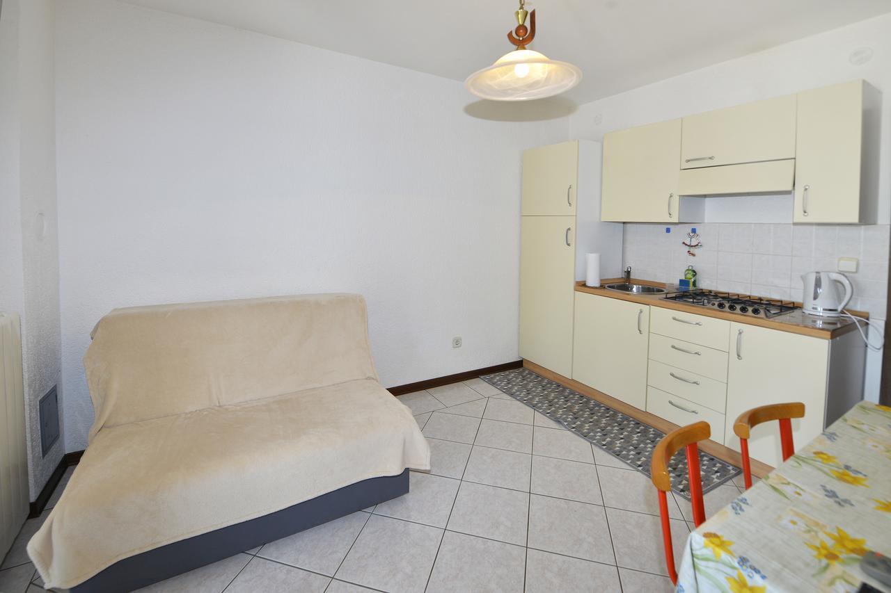 Apartment Mip โปเรช ภายนอก รูปภาพ
