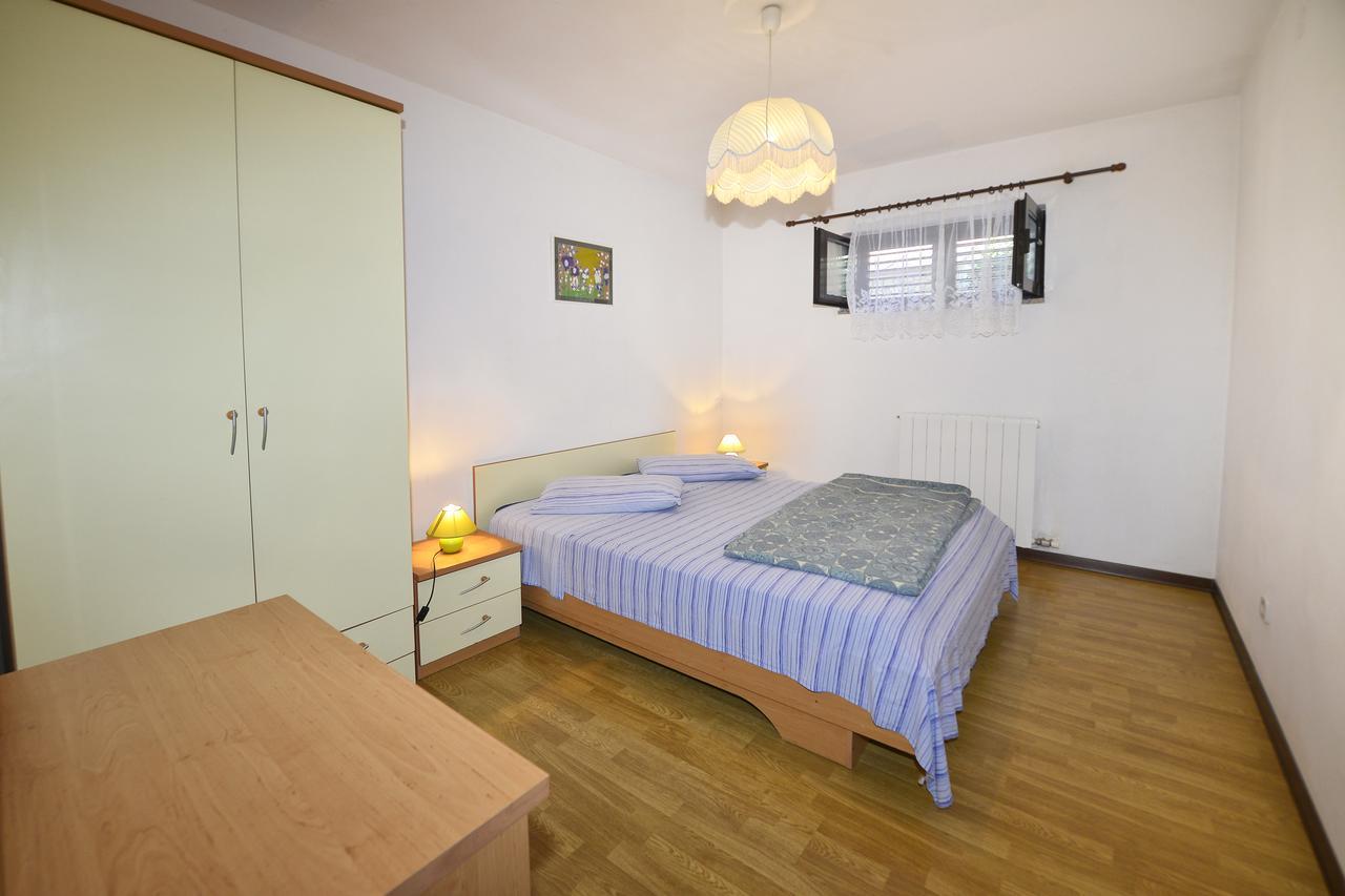 Apartment Mip โปเรช ภายนอก รูปภาพ